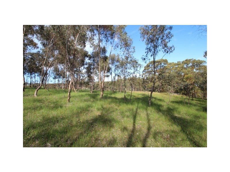 Lot 530 White Hut Road, Clare SA 5453