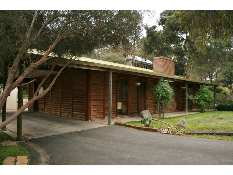 31 Warenda Road, Clare SA 5453