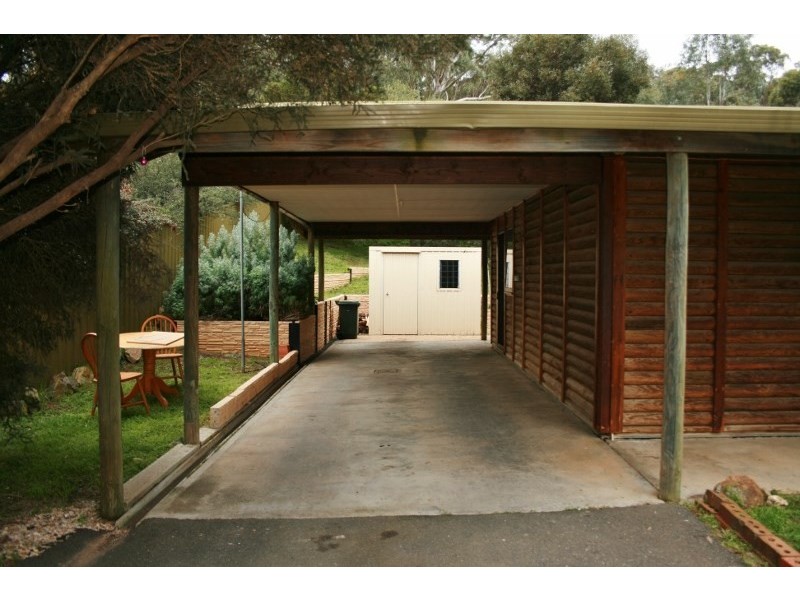 31 Warenda Road, Clare SA 5453