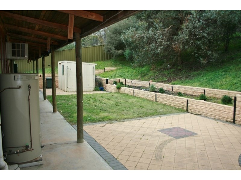 31 Warenda Road, Clare SA 5453