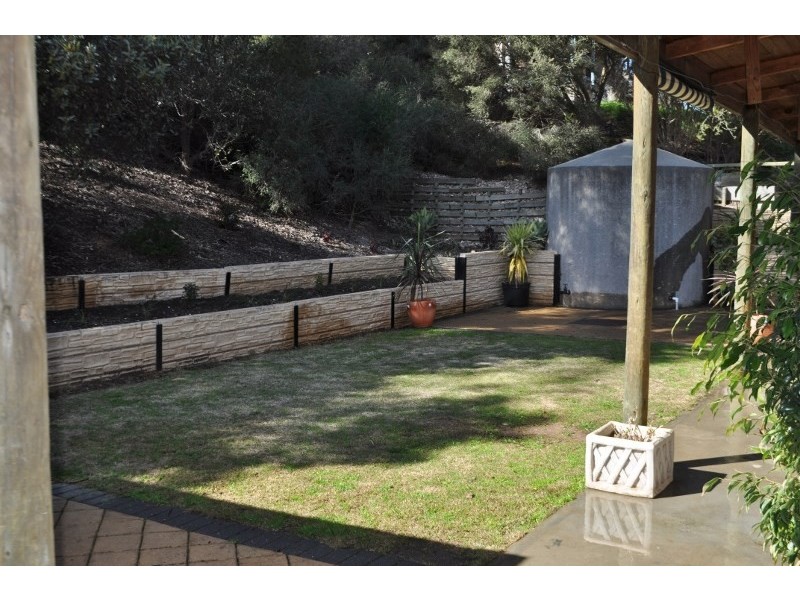 31 Warenda Road, Clare SA 5453