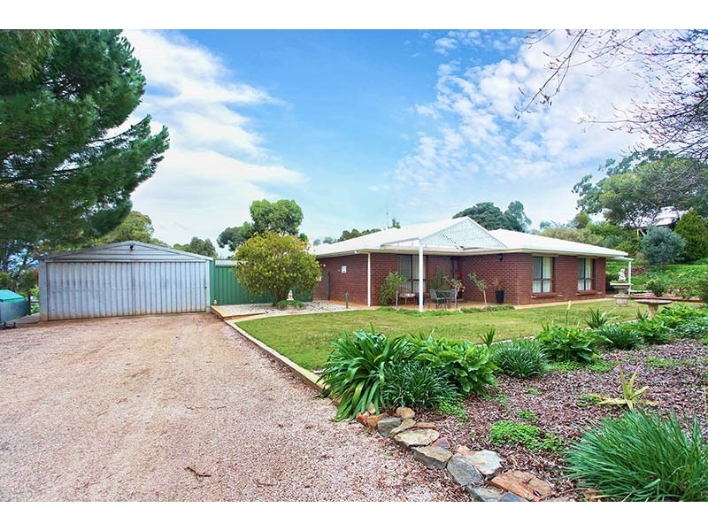 3 North Terrace, Watervale SA 5452