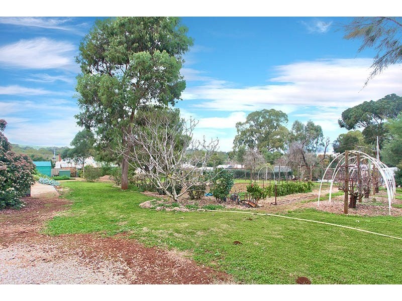 3 North Terrace, Watervale SA 5452