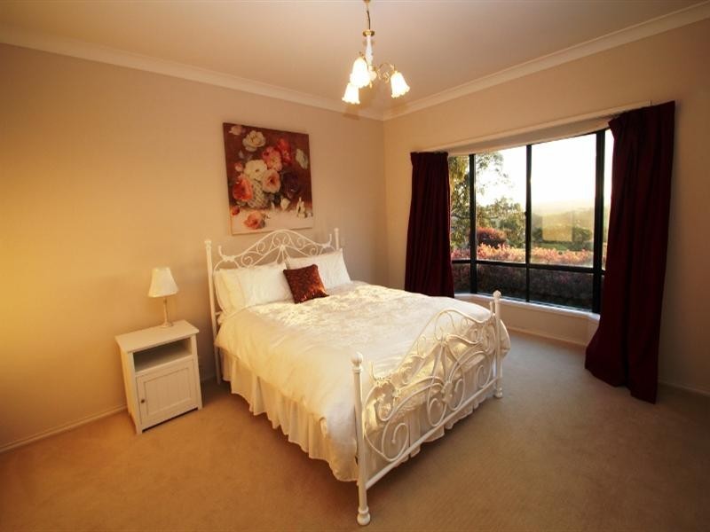 70 Norman Drive, Clare SA 5453