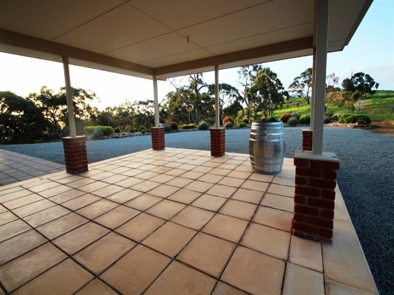 70 Norman Drive, Clare SA 5453