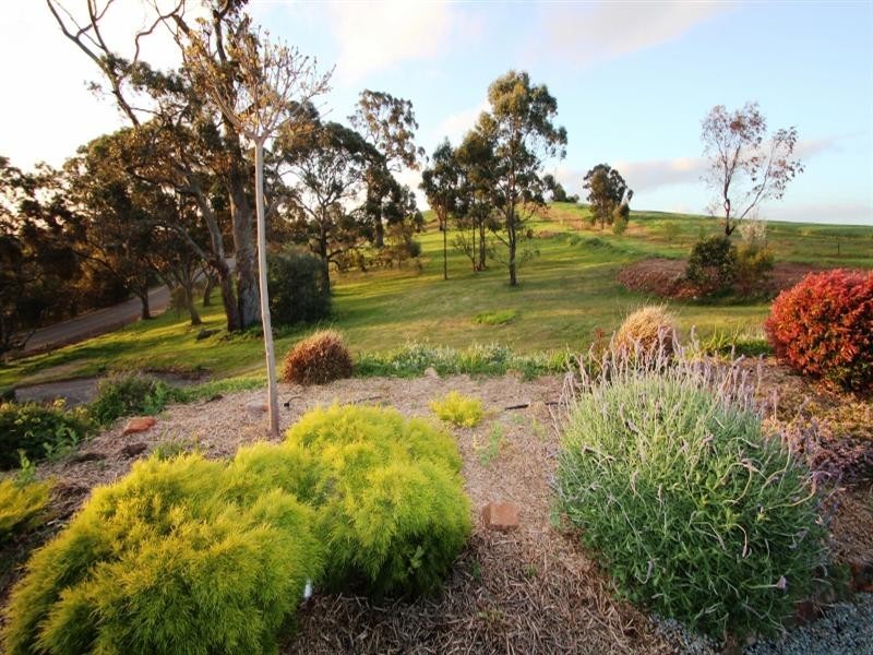 70 Norman Drive, Clare SA 5453