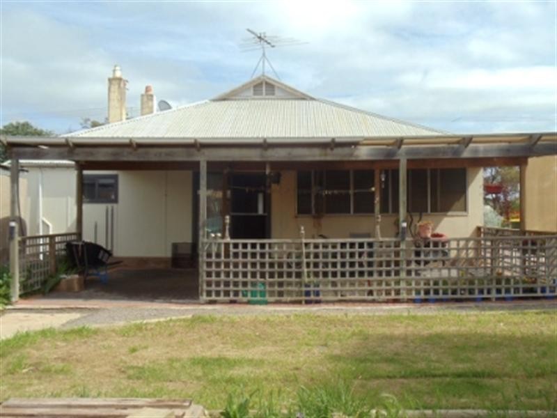 16 Maitland Road, Minlaton SA 5575