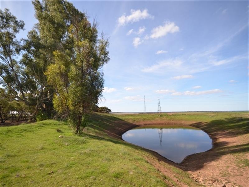 3 Lots Sutherlands Area, Eudunda SA 5374