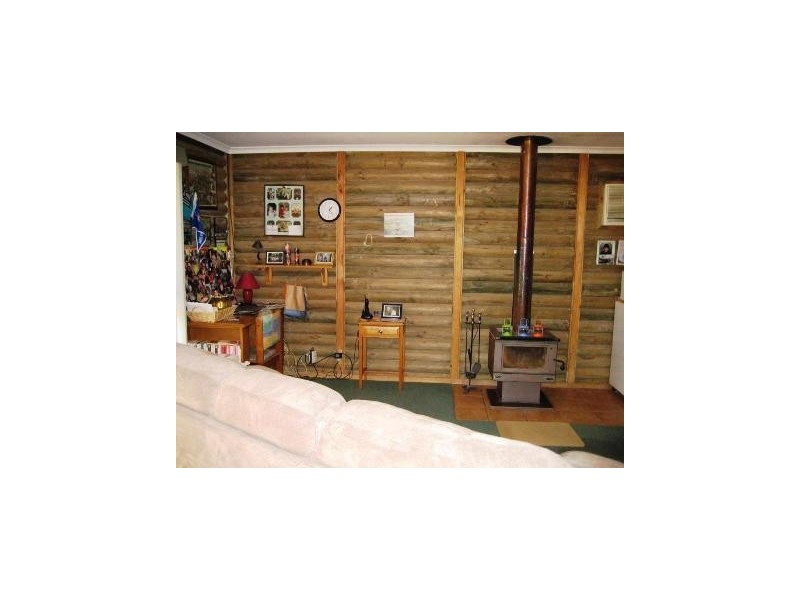 4 Allen Street, Burra SA 5417