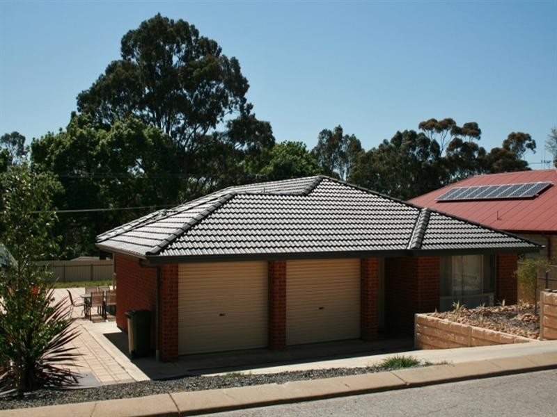 6 Bindarrah Lane, Clare SA 5453