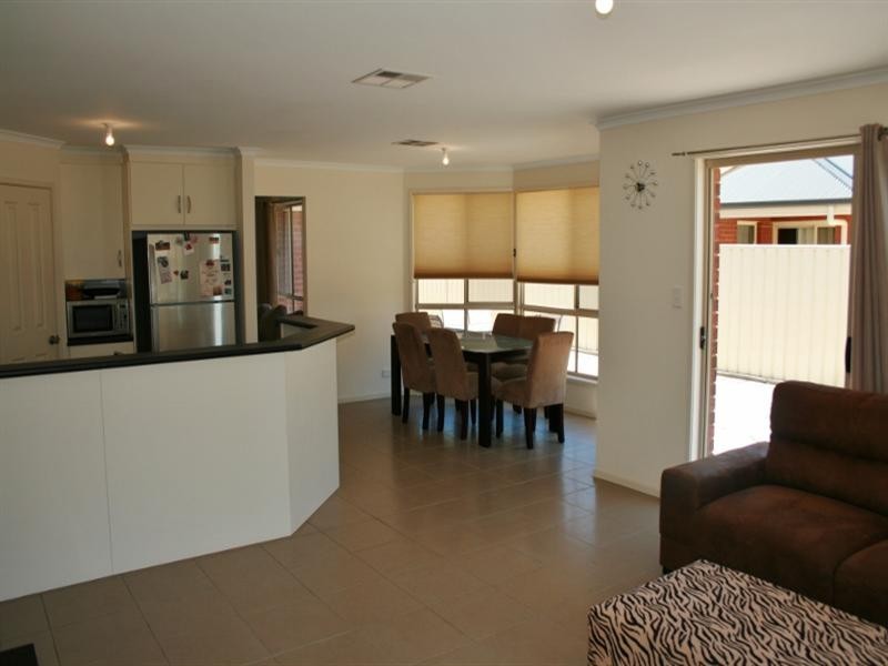 6 Bindarrah Lane, Clare SA 5453