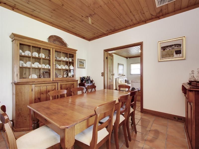 360 Quarry Road, Clare SA 5453