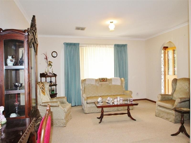 1 McKinnon Park, Clare SA 5453