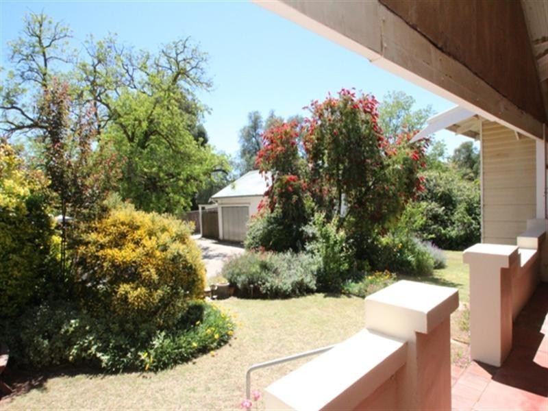 29 Chapel Street, Burra SA 5417