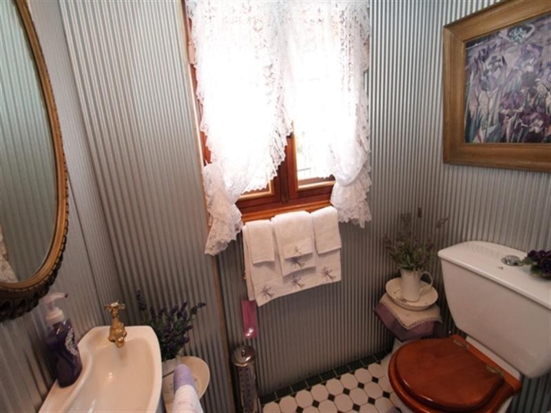 22 Burra Road, Mintaro SA 5415