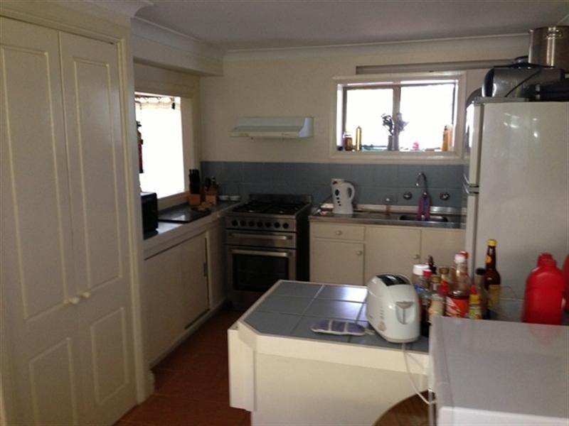 15 Beare Street, Clare SA 5453