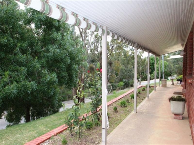 Lot 300 Hanlins Road, Clare SA 5453