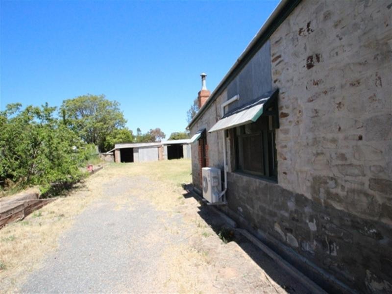 10 Paxton Terrace, Burra SA 5417