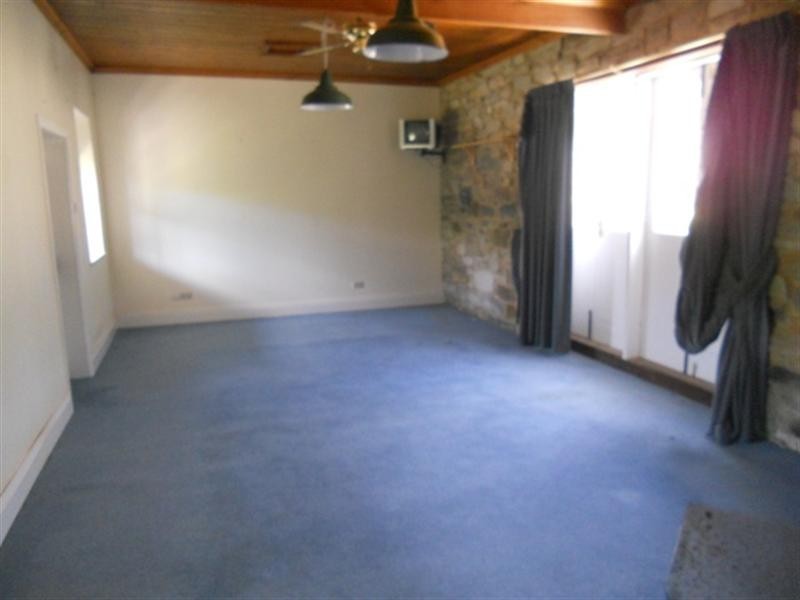 6 Queen, Burra SA 5417