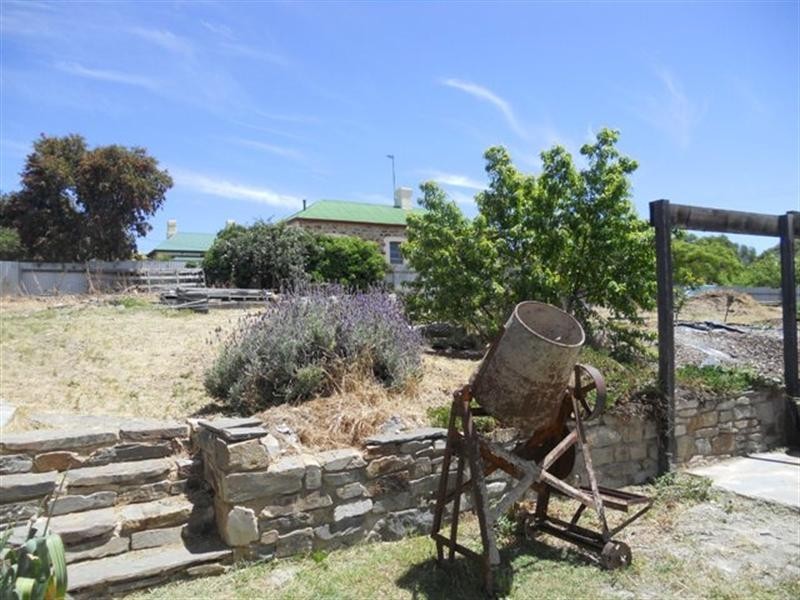 6 Queen, Burra SA 5417