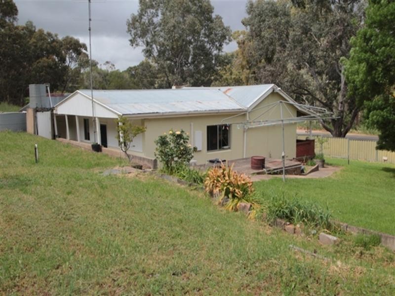 26 Main North Road, Sevenhill SA 5453