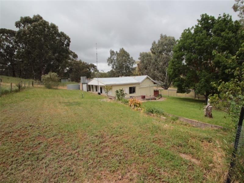 26 Main North Road, Sevenhill SA 5453