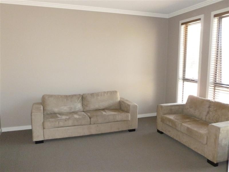 7 West Terrace, Clare SA 5453