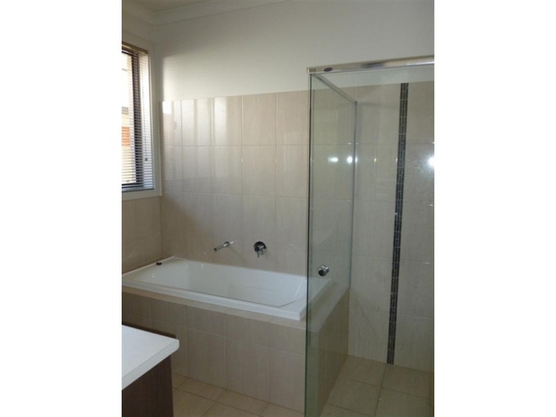 7 West Terrace, Clare SA 5453