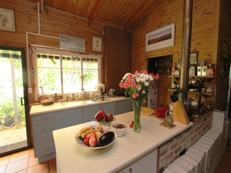 18 Smith Road, Leasingham SA 5452