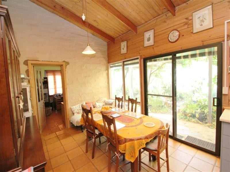 18 Smith Road, Leasingham SA 5452