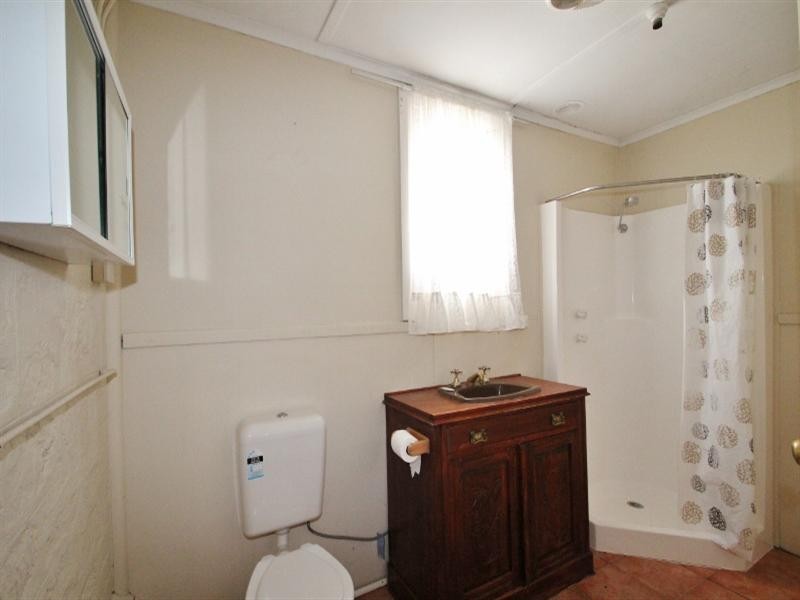 9 Railway Terrace, Spalding SA 5454