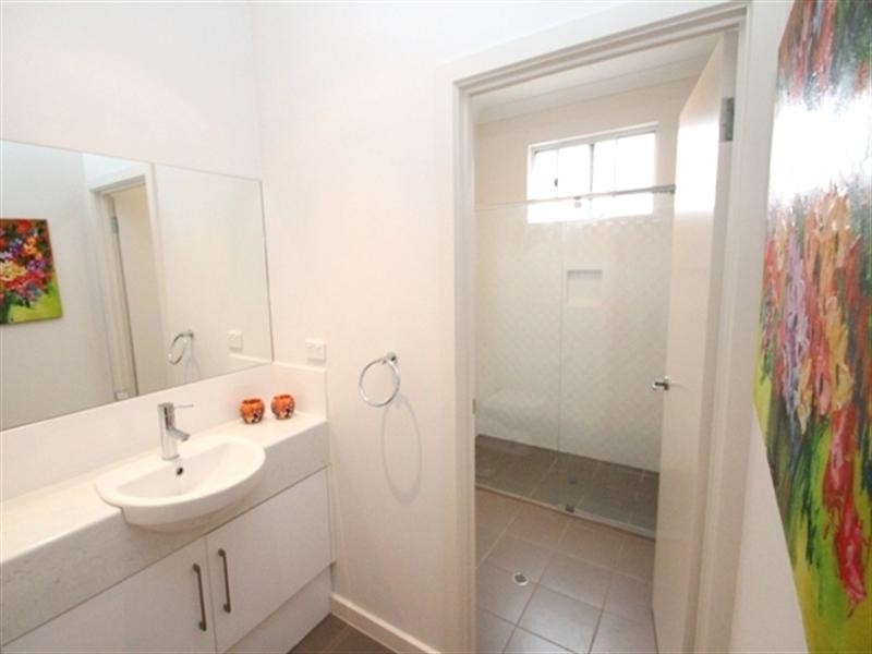 27B Hope Street, Clare SA 5453