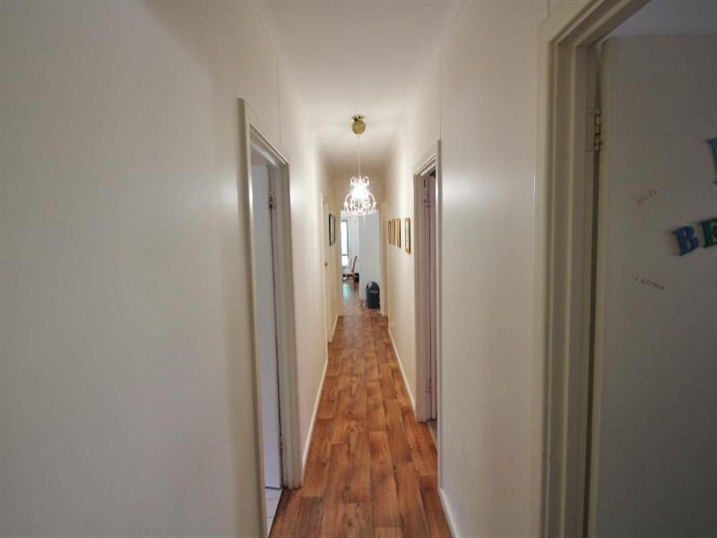 19 Edward Street, Clare SA 5453