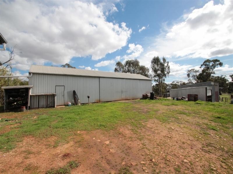 57 Calcannia Road, Clare SA 5453