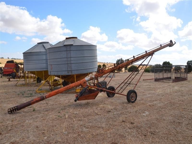 CLEARING SALE Finnis Point Road, Riverton SA 5412