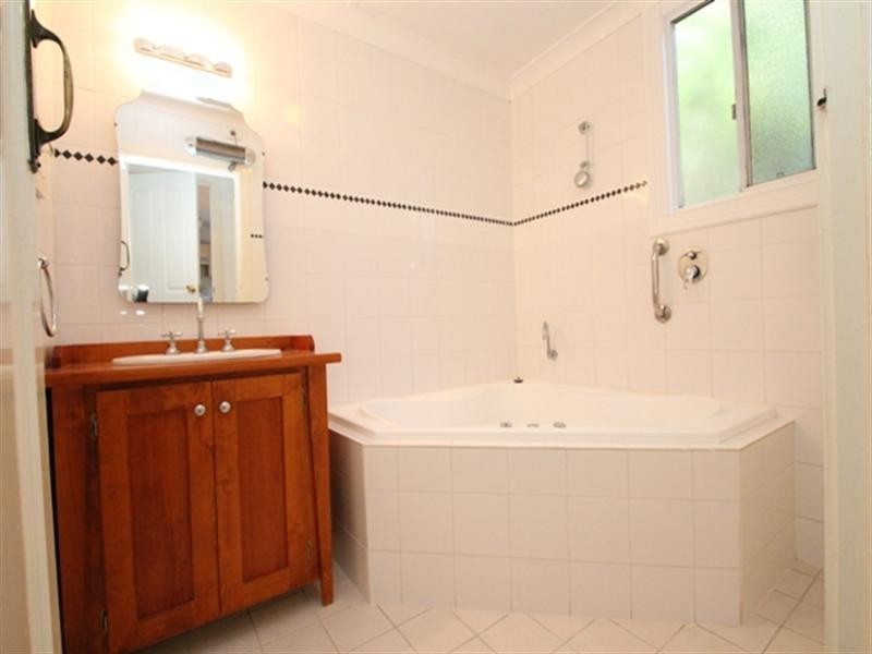 20 Gleeson Street, Clare SA 5453