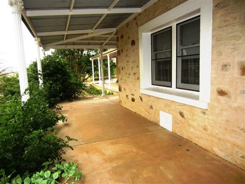 “Willow Glen” Pugsleys Road, Manoora SA 5414