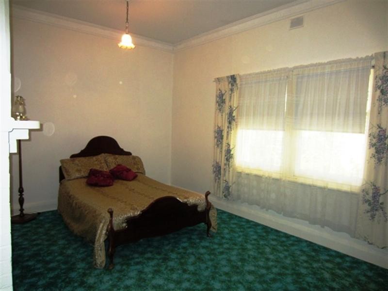 “Willow Glen” Pugsleys Road, Manoora SA 5414