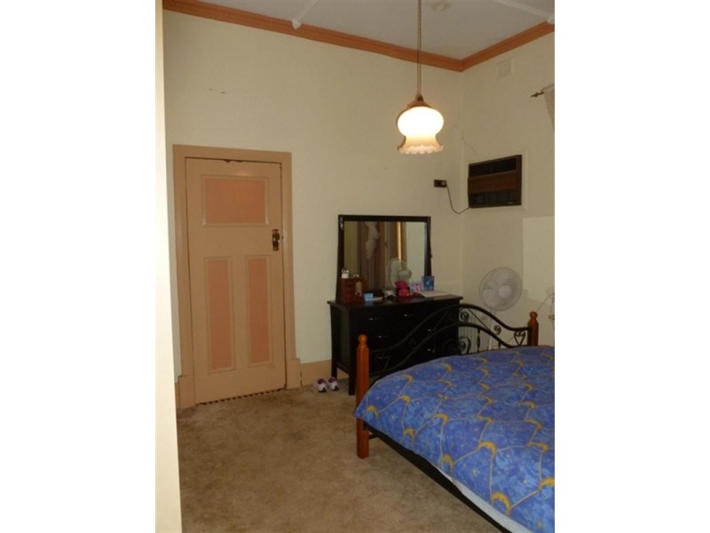 32 Jonathan Street, Clare SA 5453