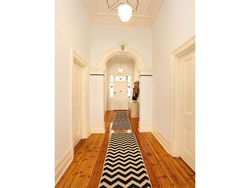 102 Main North Road, Clare SA 5453