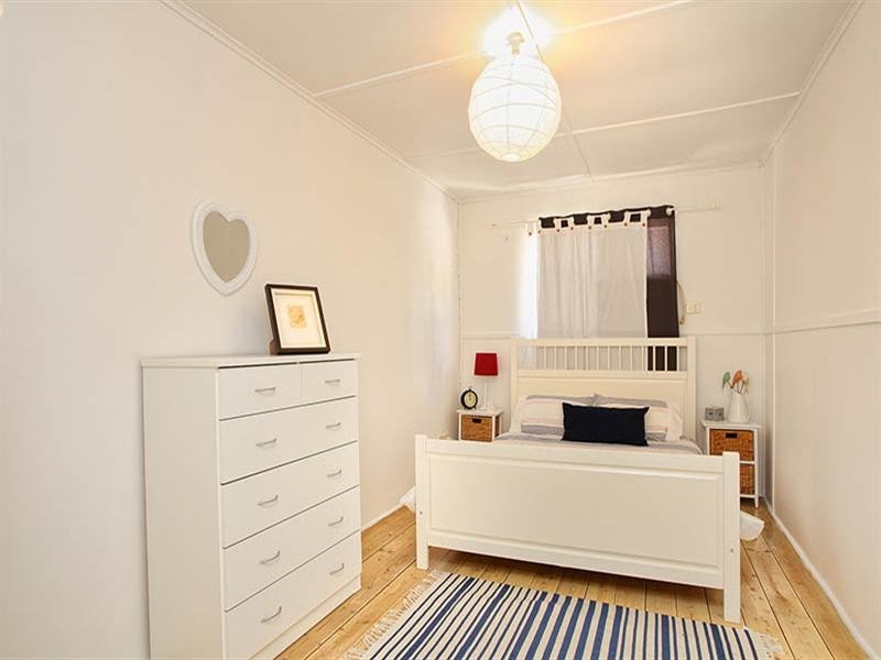 102 Main North Road, Clare SA 5453