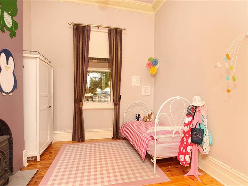 102 Main North Road, Clare SA 5453