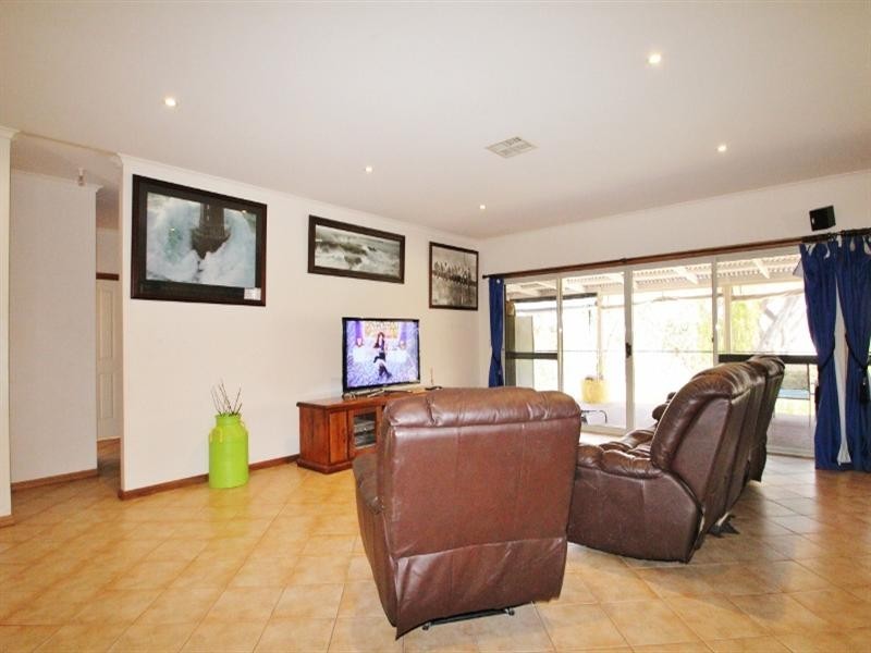 88 Kingfisher Drive, Clare SA 5453