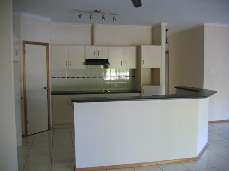 2a Stanley Place, Clare SA 5453