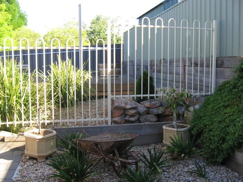 2a Stanley Place, Clare SA 5453