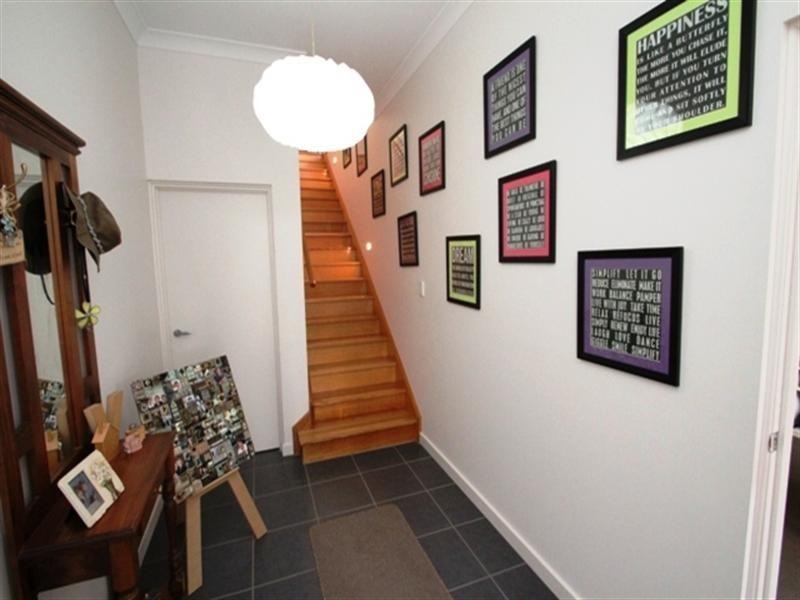 27B Hope Street, Clare SA 5453