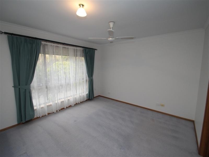 13 Jarman Crescent, Clare SA 5453