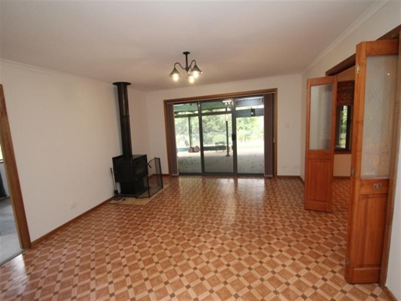 13 Jarman Crescent, Clare SA 5453