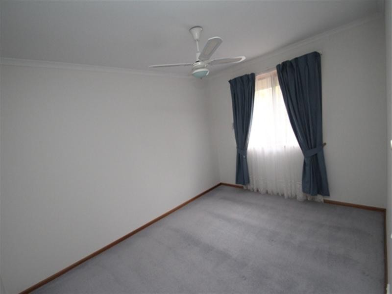 13 Jarman Crescent, Clare SA 5453