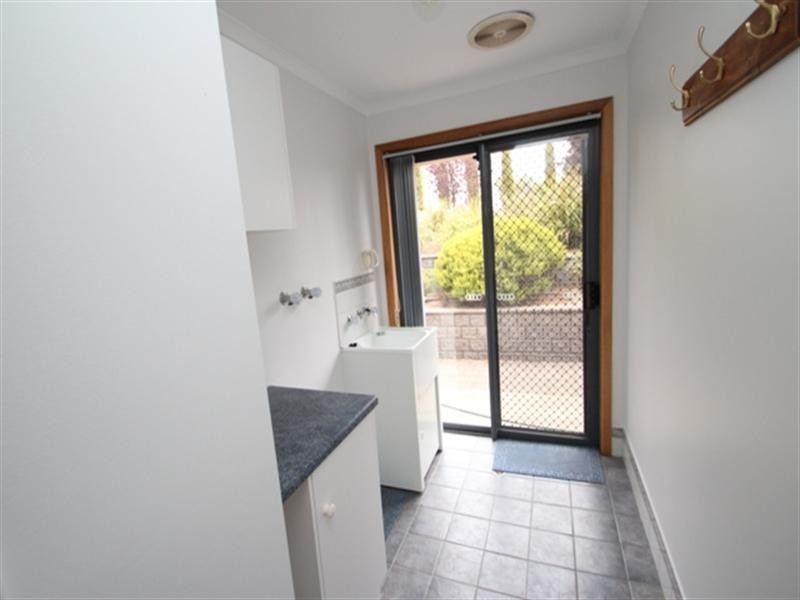 13 Jarman Crescent, Clare SA 5453